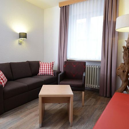 Land-Gut Hotel Zum Loewen Garni Марктхайденфелд Стая снимка