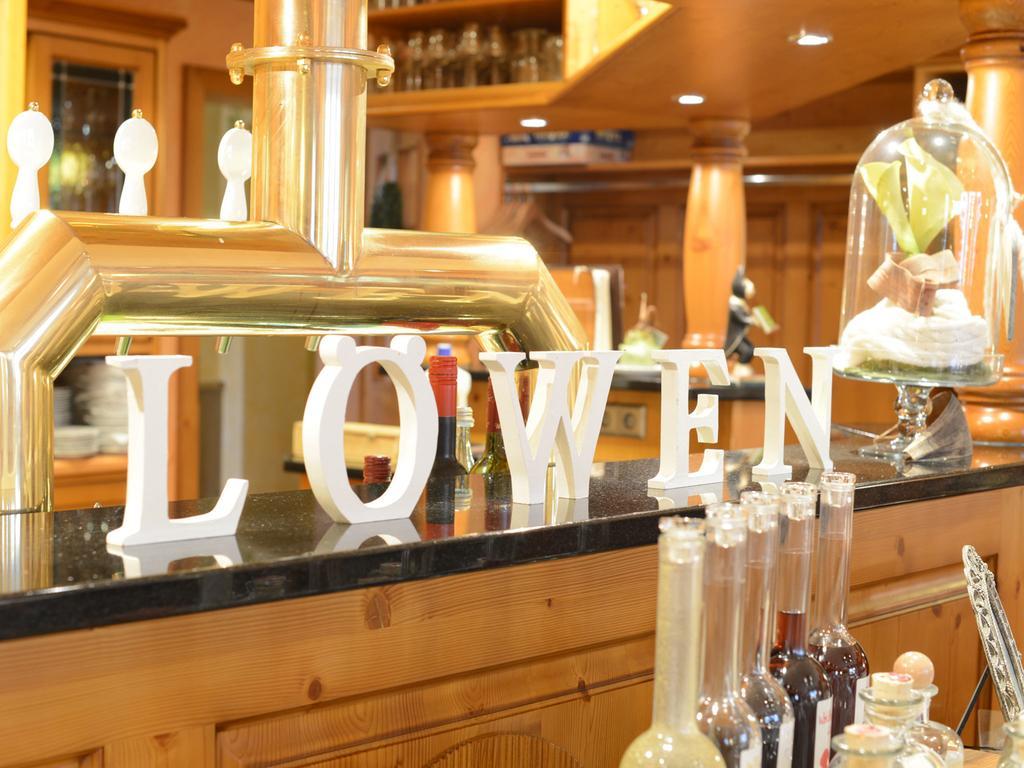 Land-Gut Hotel Zum Loewen Garni Марктхайденфелд Екстериор снимка