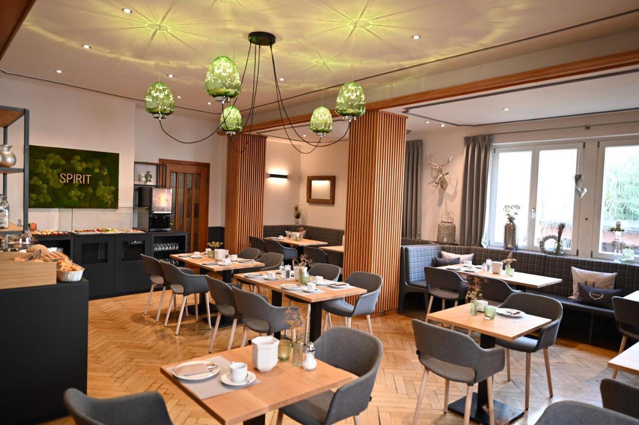 Land-Gut Hotel Zum Loewen Garni Марктхайденфелд Екстериор снимка