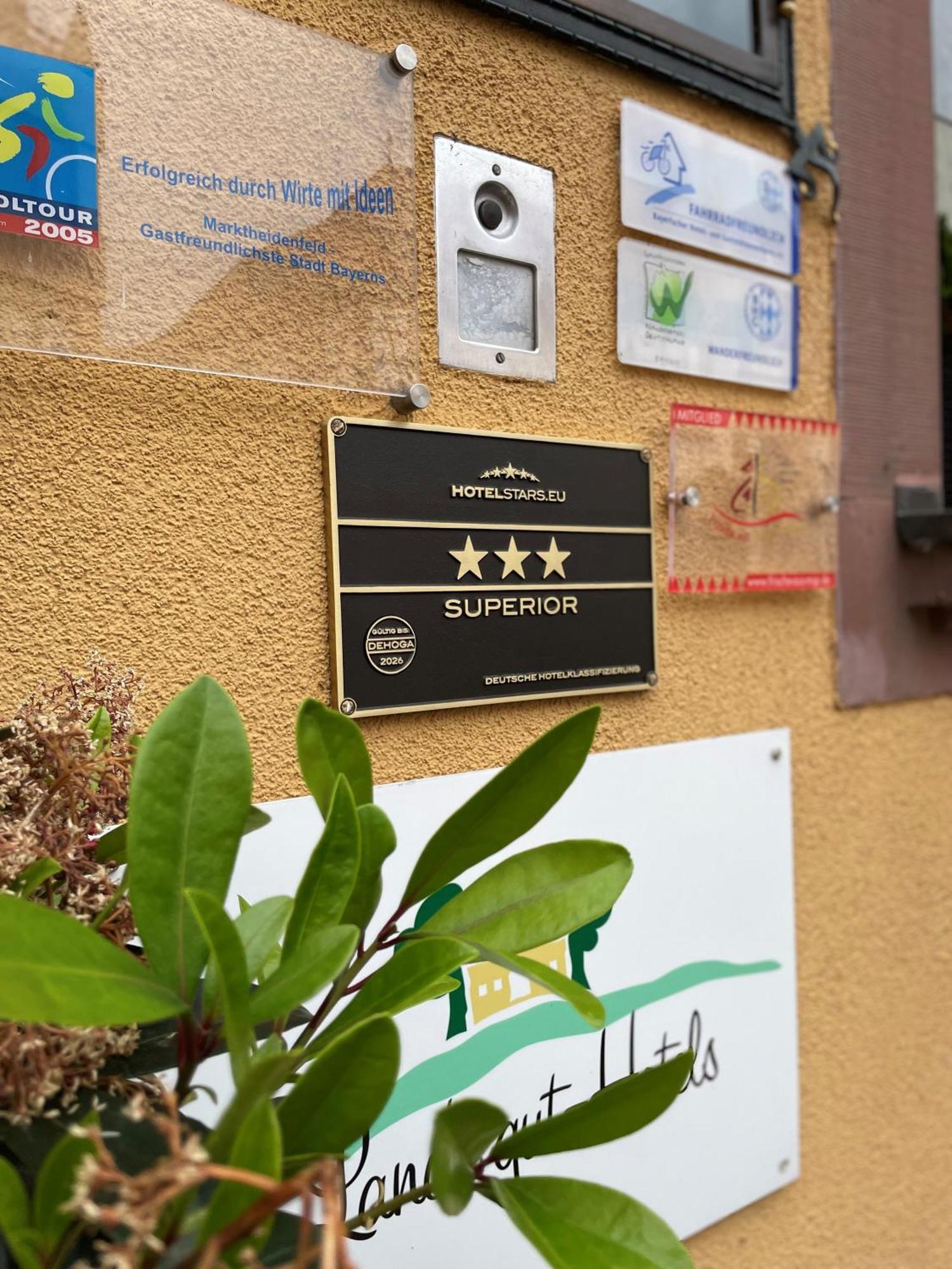 Land-Gut Hotel Zum Loewen Garni Марктхайденфелд Екстериор снимка