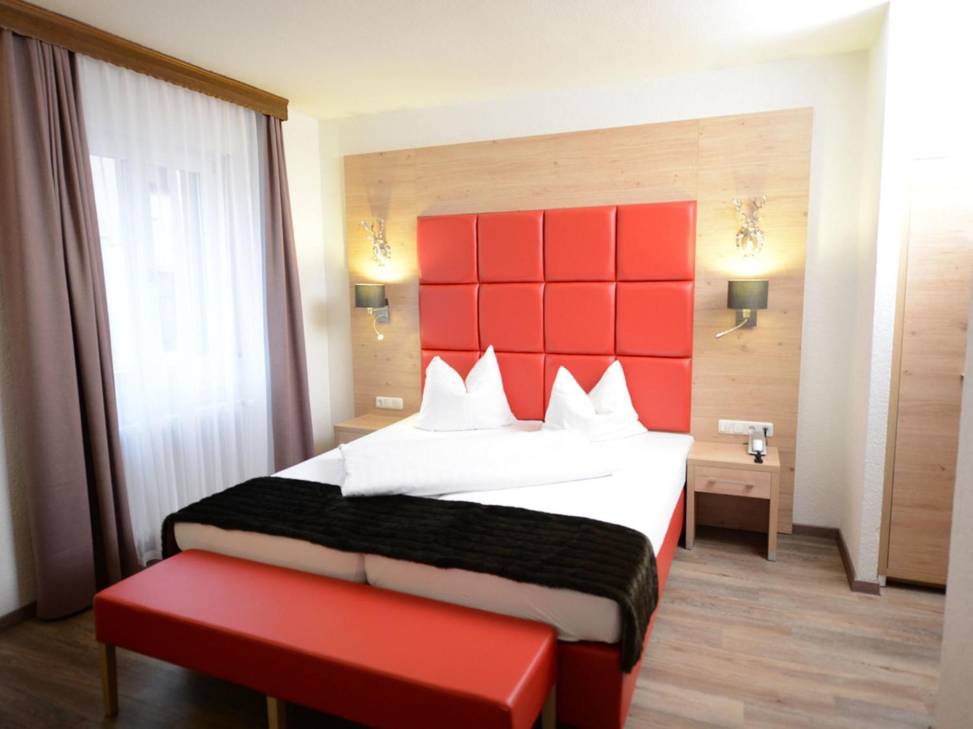 Land-Gut Hotel Zum Loewen Garni Марктхайденфелд Стая снимка